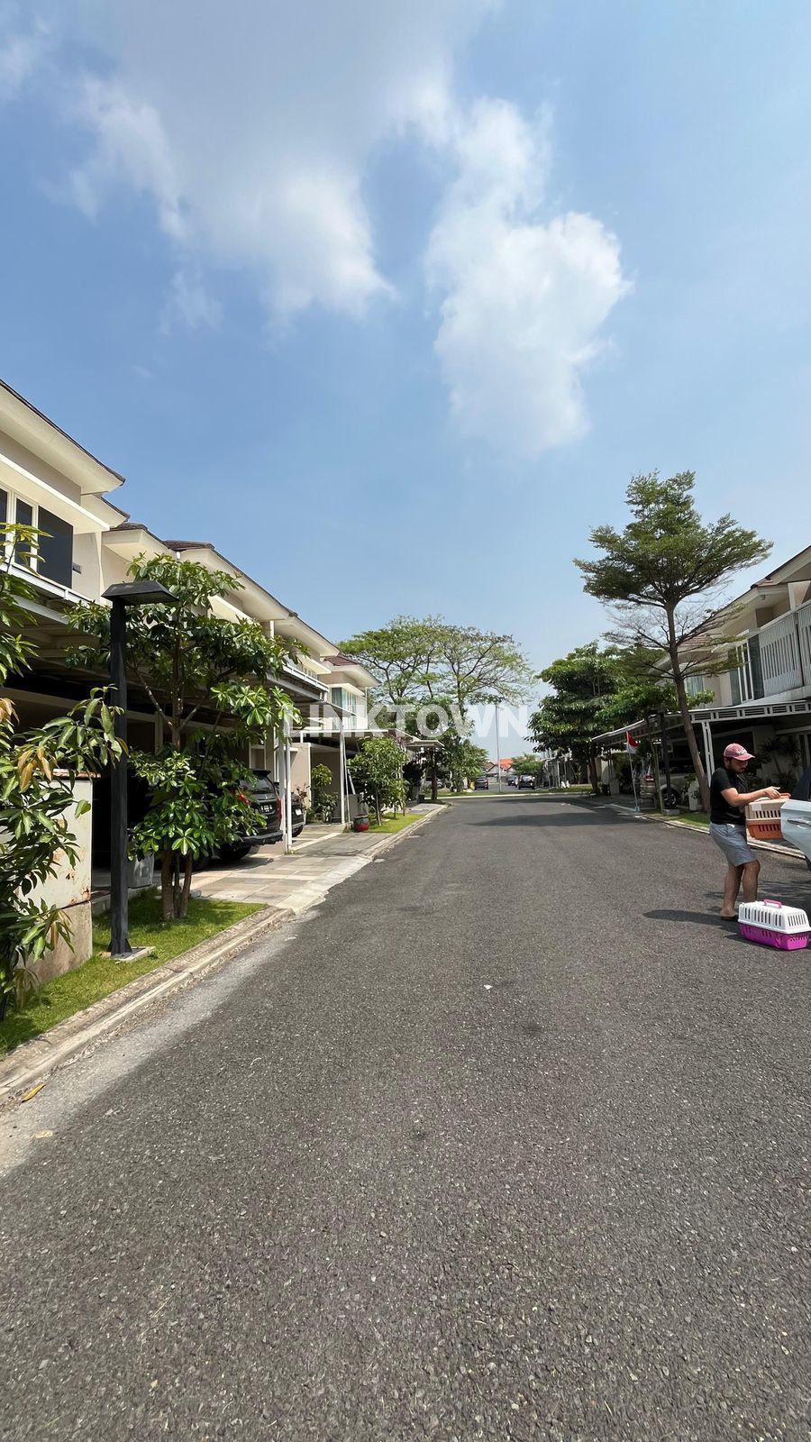 Dijual Cepat Rumah Semi Furnished di Kahuripan Park Selangkah ke Lippo Mall Dijual Cepat Rumah Semi Furnished di Kahuripan Park Selangkah ke Lippo Mall