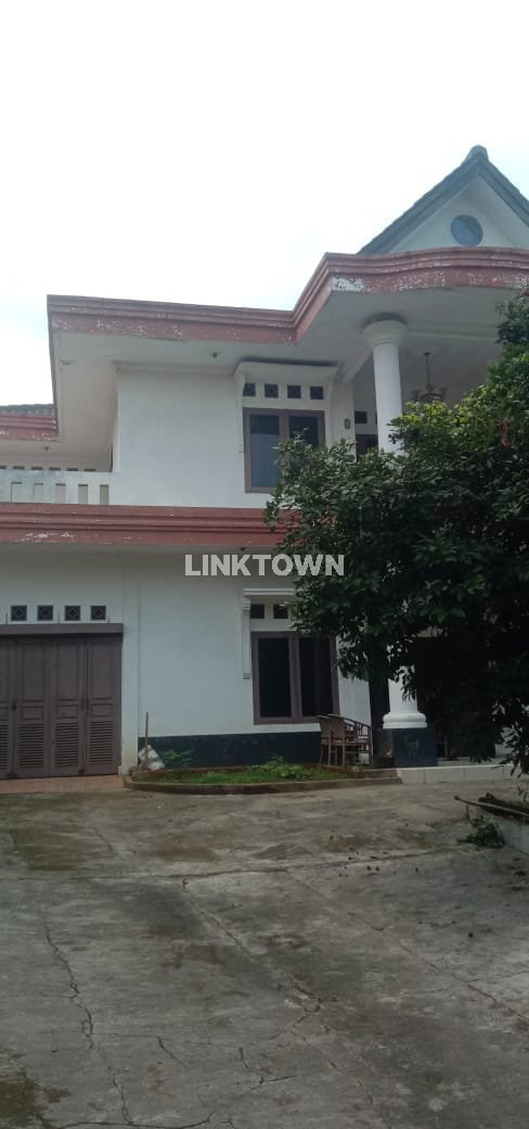 Dijual Rumah Tanah Luas 2 Lantai di Tangerang