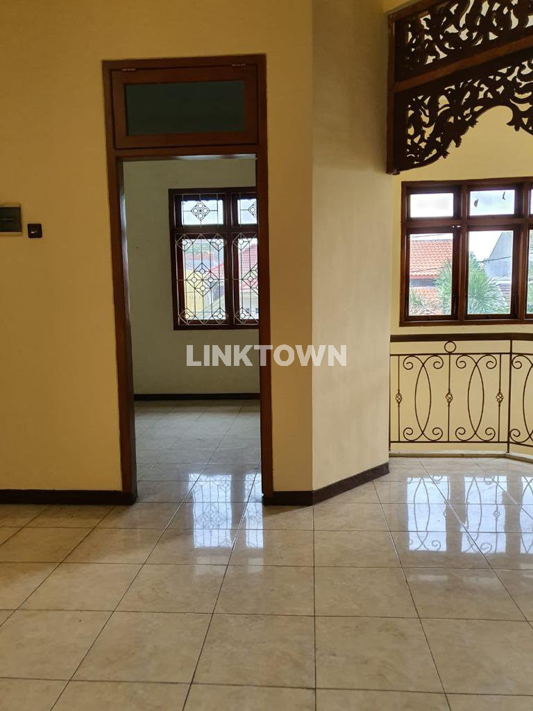 Dijual Rumah Hook 2 Lantai di Puri Indah Sidoarjo