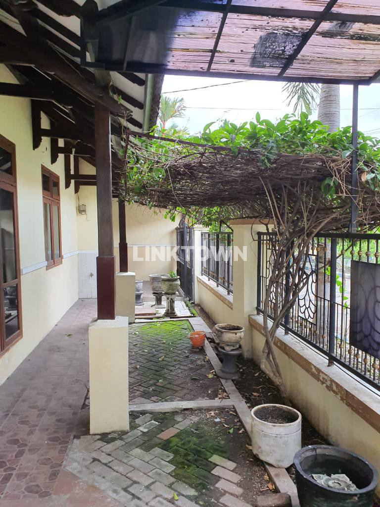 Dijual Rumah Hook 2 Lantai di Puri Indah Sidoarjo