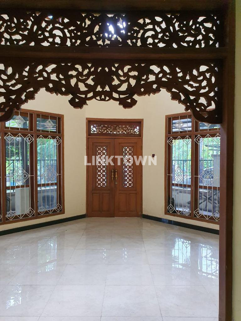 Dijual Rumah Hook 2 Lantai di Puri Indah Sidoarjo