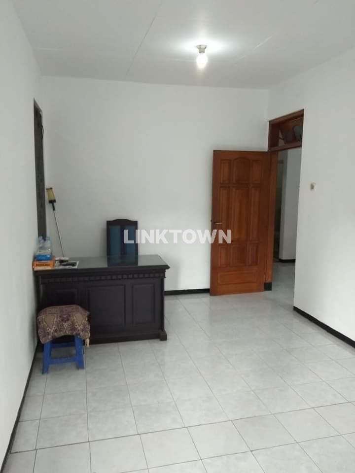 Termurah Nego Rumah 2 Lantai di Perum Mangliawan Dekat Situs Balingawan