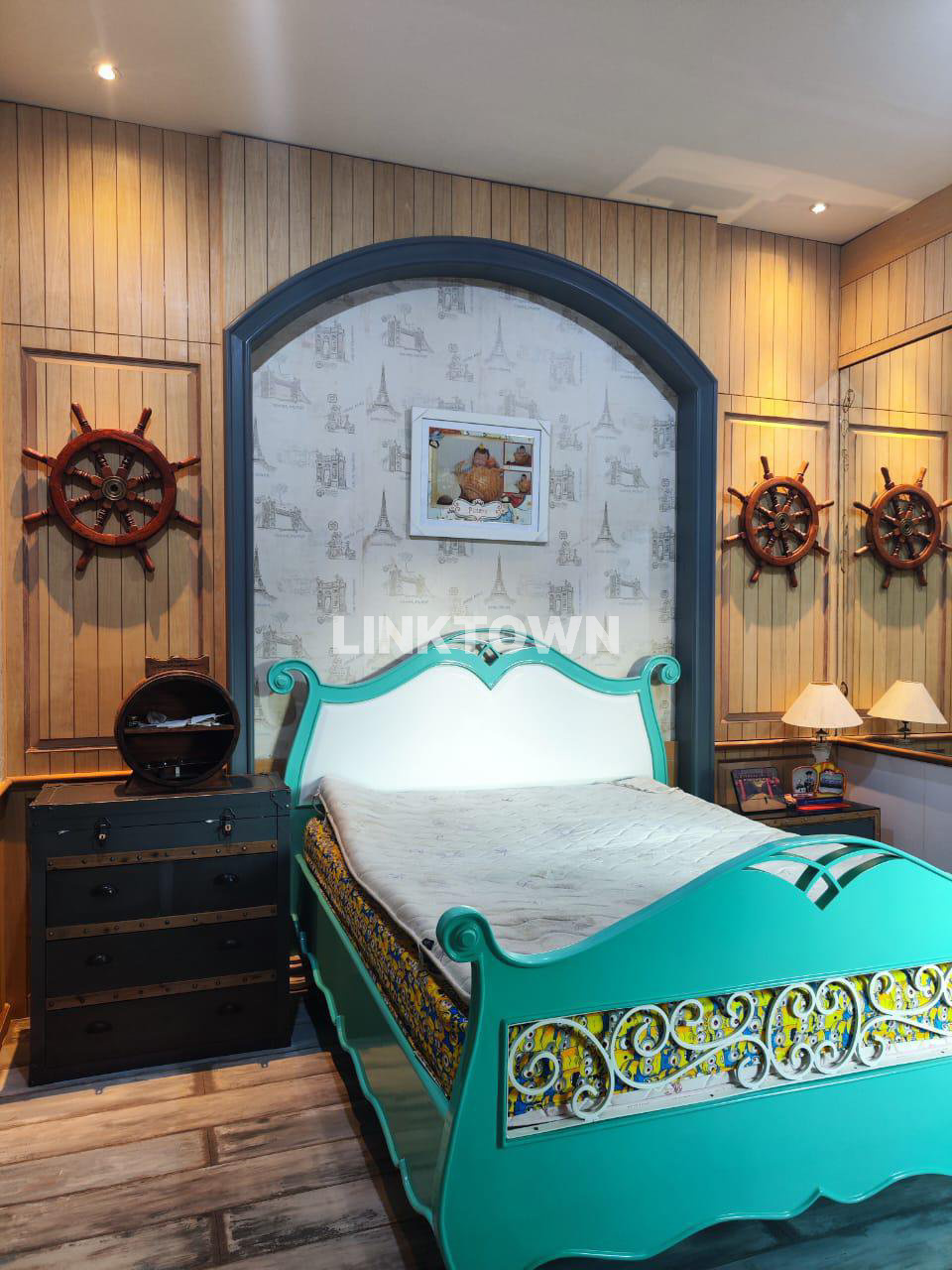 Dijual Rumah Konsep Villa Semufurnished di Jambangan Surabaya