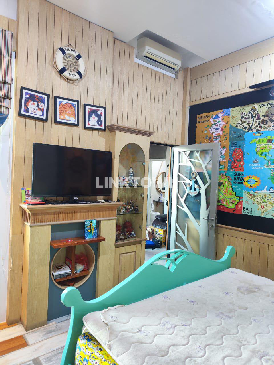 Dijual Rumah Konsep Villa Semufurnished di Jambangan Surabaya