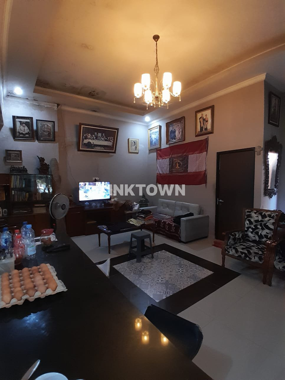 Dijual Rumah Hook 2 Lantai Siap Huni Luas 273m² dekat dengan Summarecon