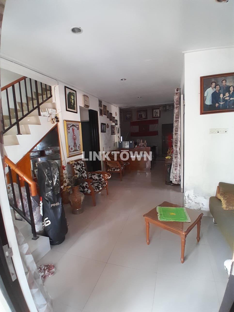 Dijual Rumah Hook 2 Lantai Siap Huni Luas 273m² dekat dengan Summarecon
