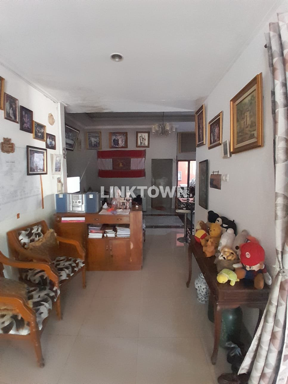 Dijual Rumah Hook 2 Lantai Siap Huni Luas 273m² dekat dengan Summarecon