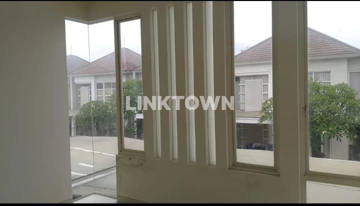 Dijual Under Appraisal Rumah Siap Huni di Grand Pakuwon Surabaya