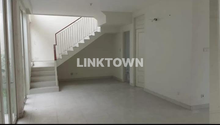 Dijual Under Appraisal Rumah Siap Huni di Grand Pakuwon Surabaya