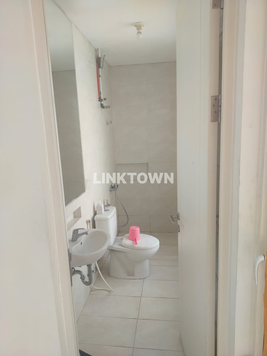 Disewakan Paling Murah Rumah di Kawasan Surabaya Barat Grand Pakuwon Adelaide