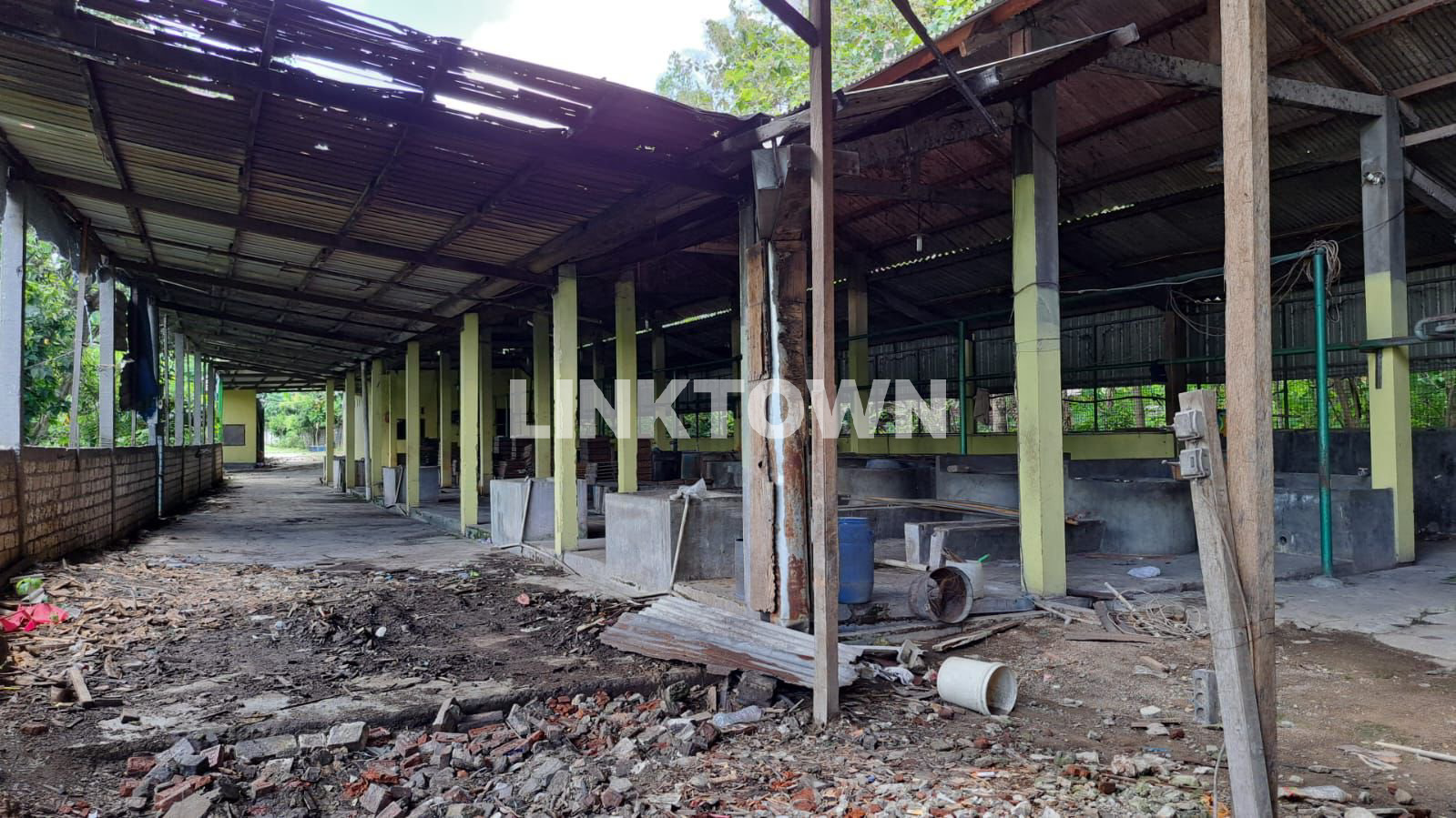 Tanah Strategis Akses Dekat Jalan Raya di Domas Gresik