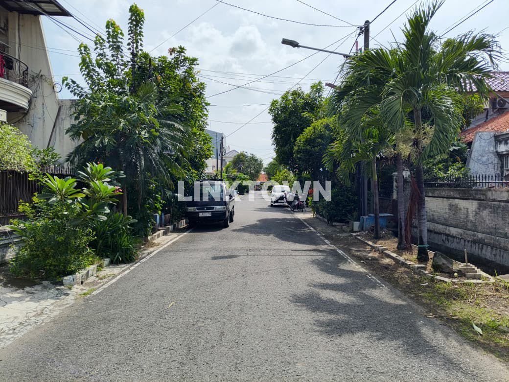 Dijual Cepat Harga Dibawah Pasar Rumah di Rungkut Asri Dekat Akses ke Tol Tambak Sumur