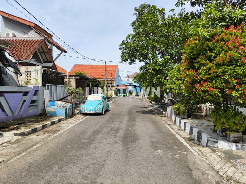 Dijual Cepat Harga Dibawah Pasar Rumah di Rungkut Asri Dekat Akses ke Tol Tambak Sumur