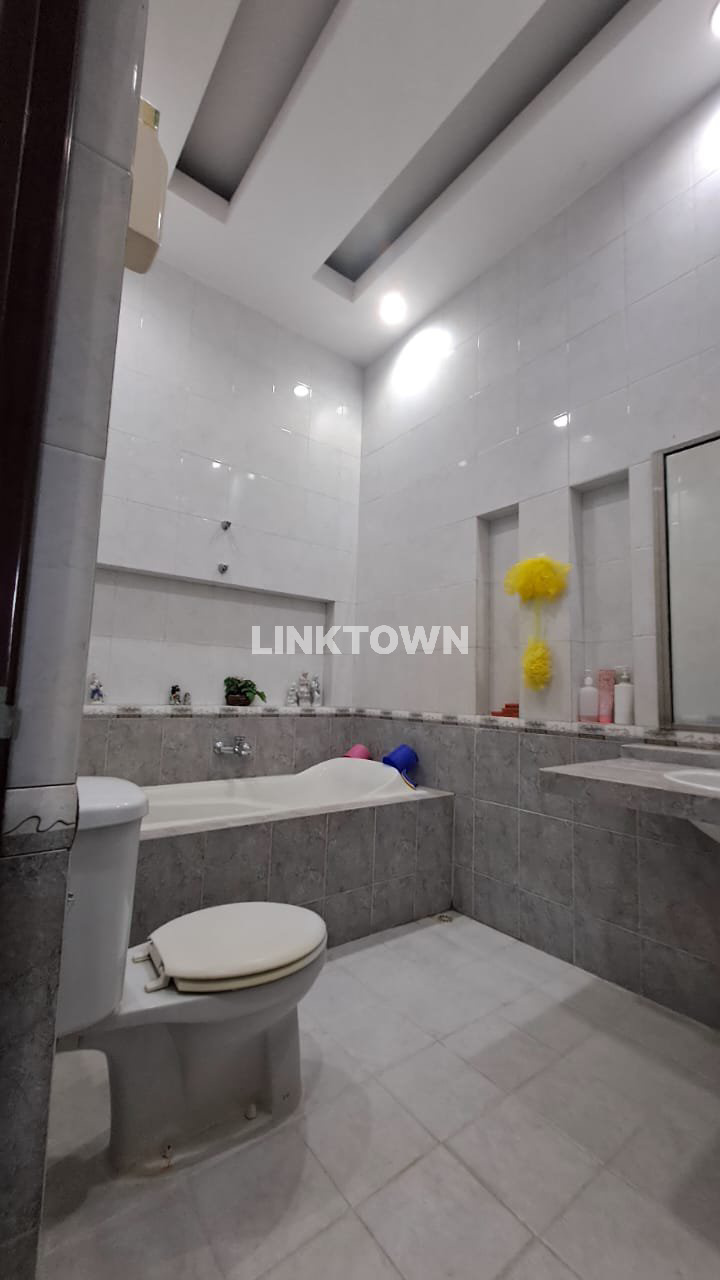 Full Furnish dan Full Dekor Rumah 2 Lantai Nego di Kertajaya Indah Surabaya