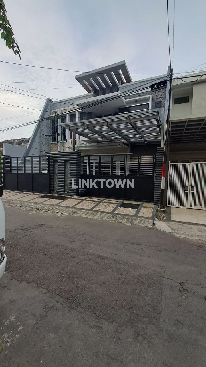 Full Furnish dan Full Dekor Rumah 2 Lantai Nego di Kertajaya Indah Surabaya Full Furnish dan Full Dekor Rumah 2 Lantai Nego di Kertajaya Indah Surabaya