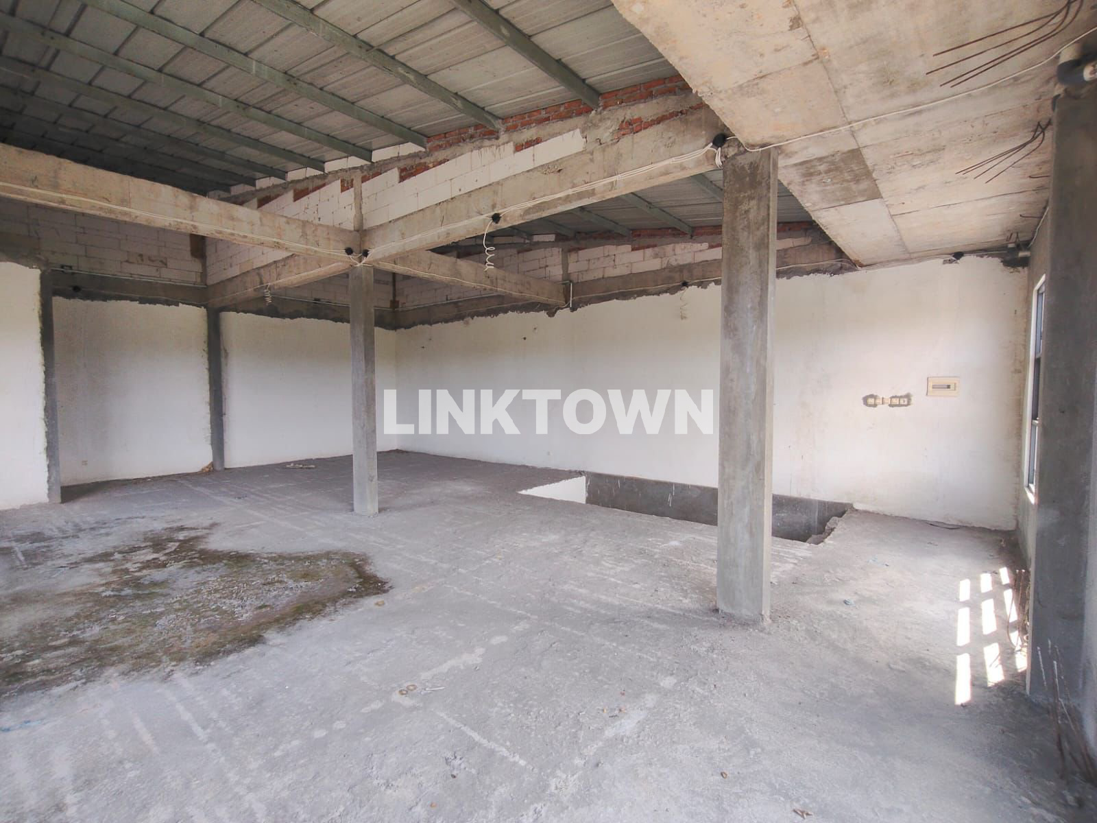 Dijual dan Disewakan Nego Ruko 2 Lantai Posisi Hook di Royal Residence Surabaya Barat