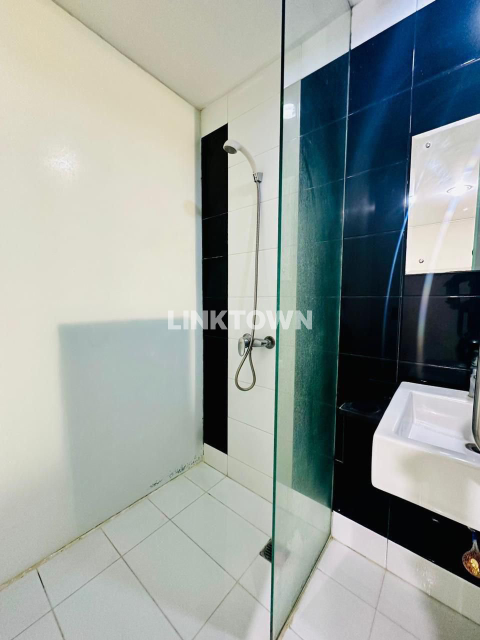 Dijual Murah Type Studio Apartemen The Square Dekat Univ Petra