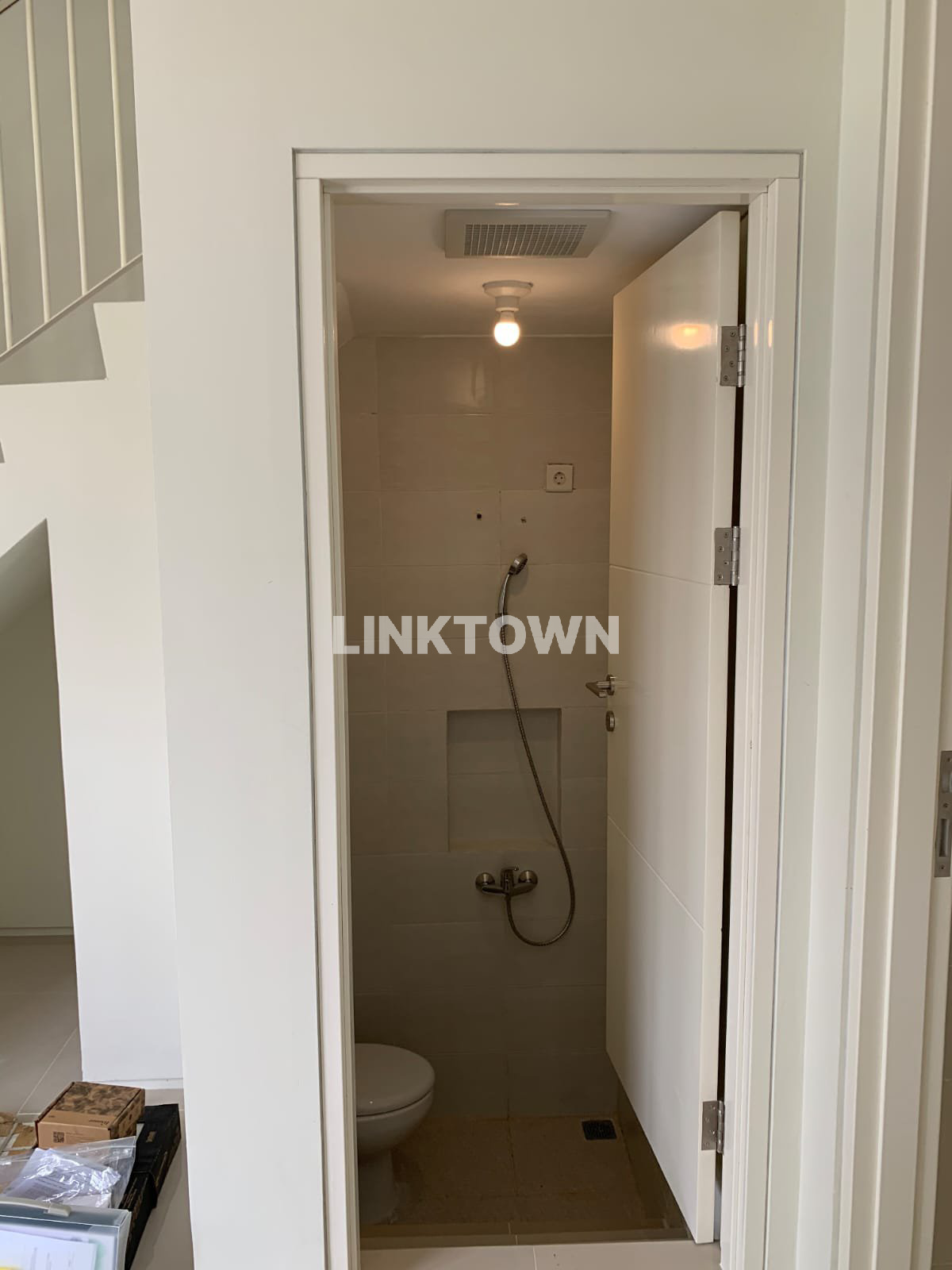 Dijual Rumah Siap Huni Bebas Banjir di Northwest Hill Citraland Utara