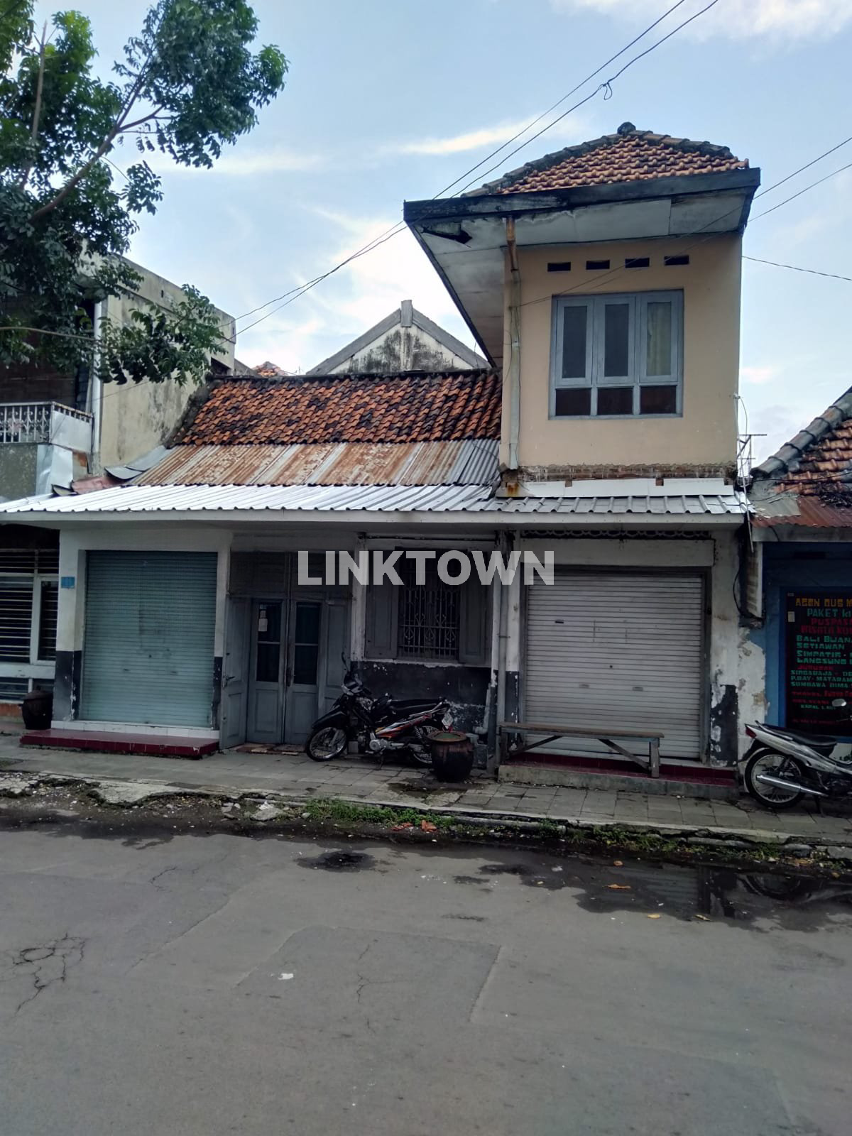 Jaminan Murah Nego Sampai Deal Rumah Hitung Tanah di Peneleh Dekat Pusat Kota Surabaya