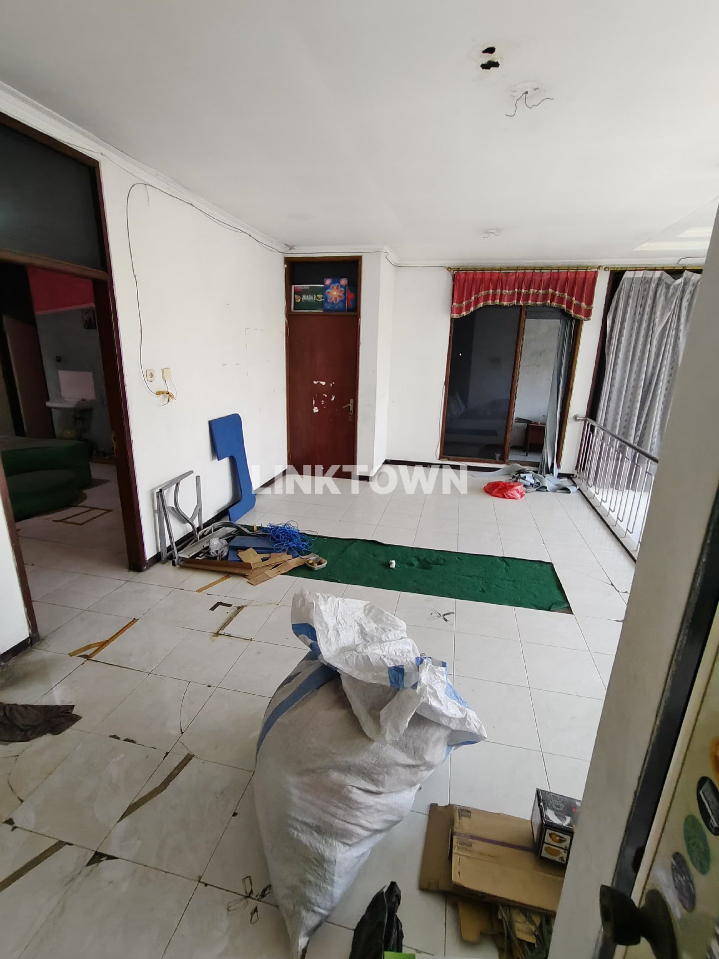 Dijamin Paling Murah Rumah 2 Lantai di Wiyung Surabaya Barat
