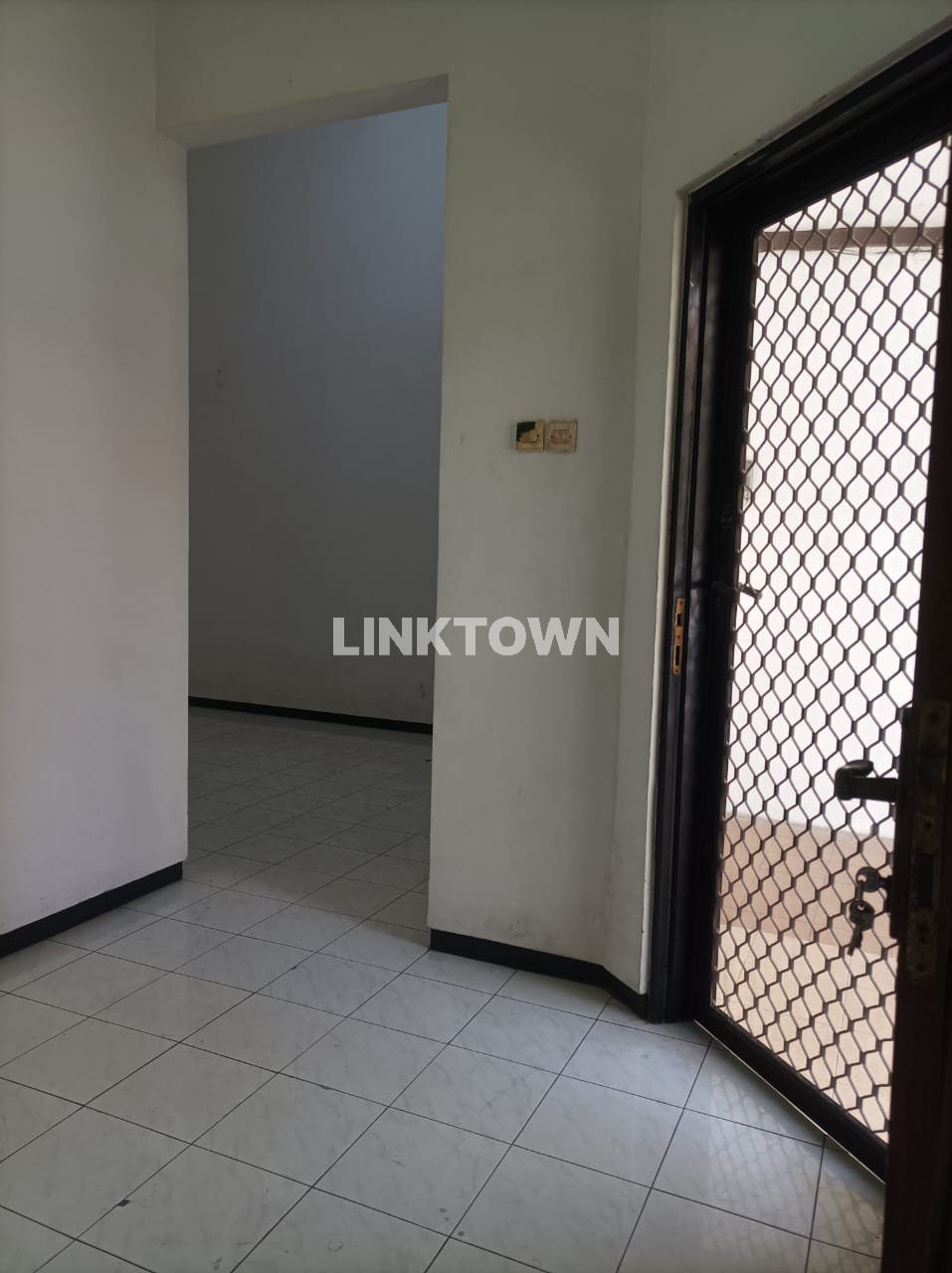 Hunian Termurah Nego di Kawasan Pondok Wiyung Indah Surabaya Barat