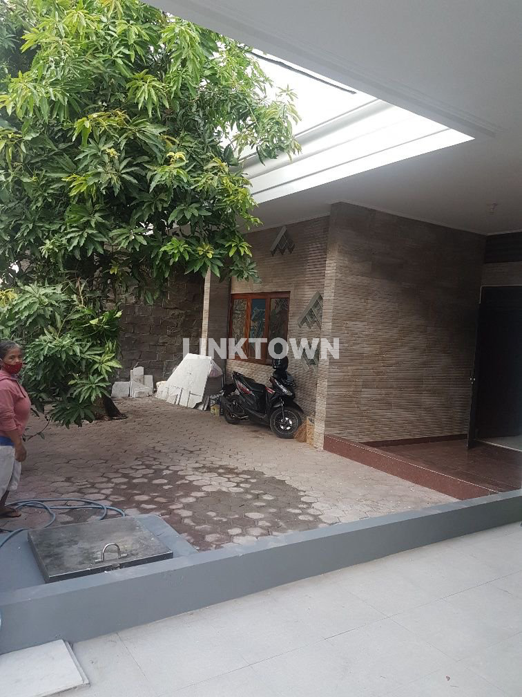 Nego Sampai Deal Rumah Siap Pakai Full Furnish di Rungkut Asri Dekat Akses ke Upn Surabaya