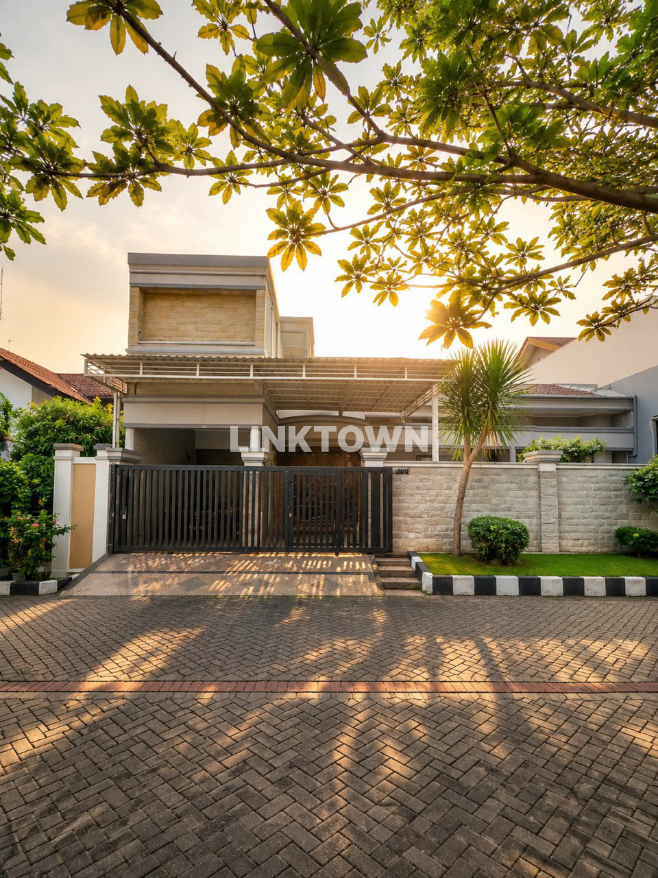 Miliki Hunian Bergaya Modern Semifurnish di Satelit Indah Surabaya Barat Miliki Hunian Bergaya Modern Semifurnish di Satelit Indah Surabaya Barat