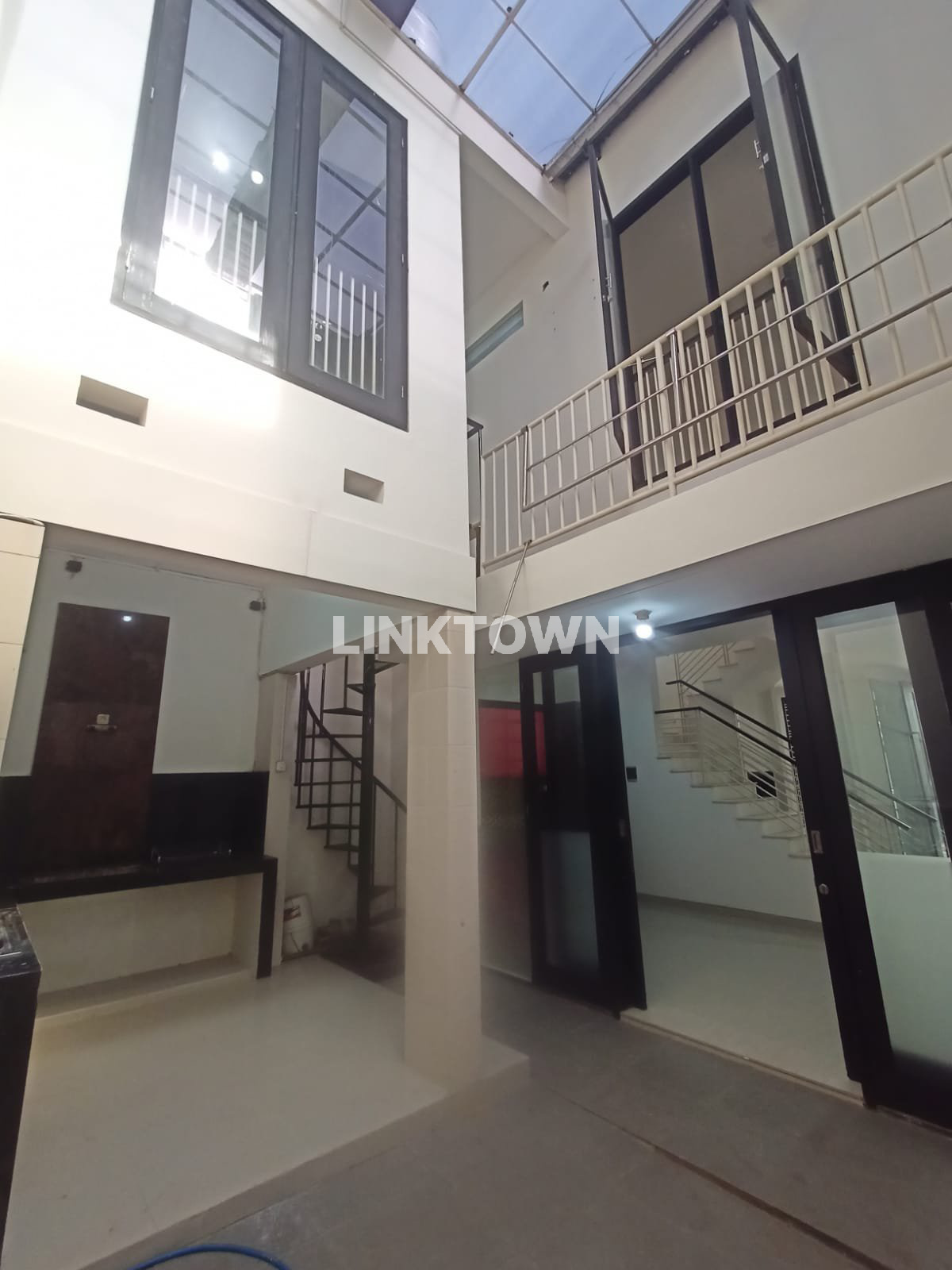 Jual Cepat Hunian Modern di Pantai Mentari Surabaya Dekat Tempat Wisata