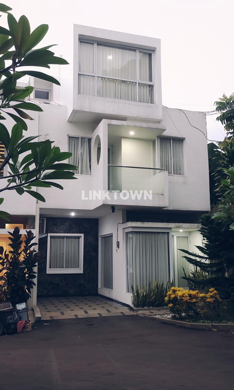 Bagus Rumah di Ciputat 2 Lantai SHM Siap Huni Bagus Rumah di Ciputat 2 Lantai SHM Siap Huni
