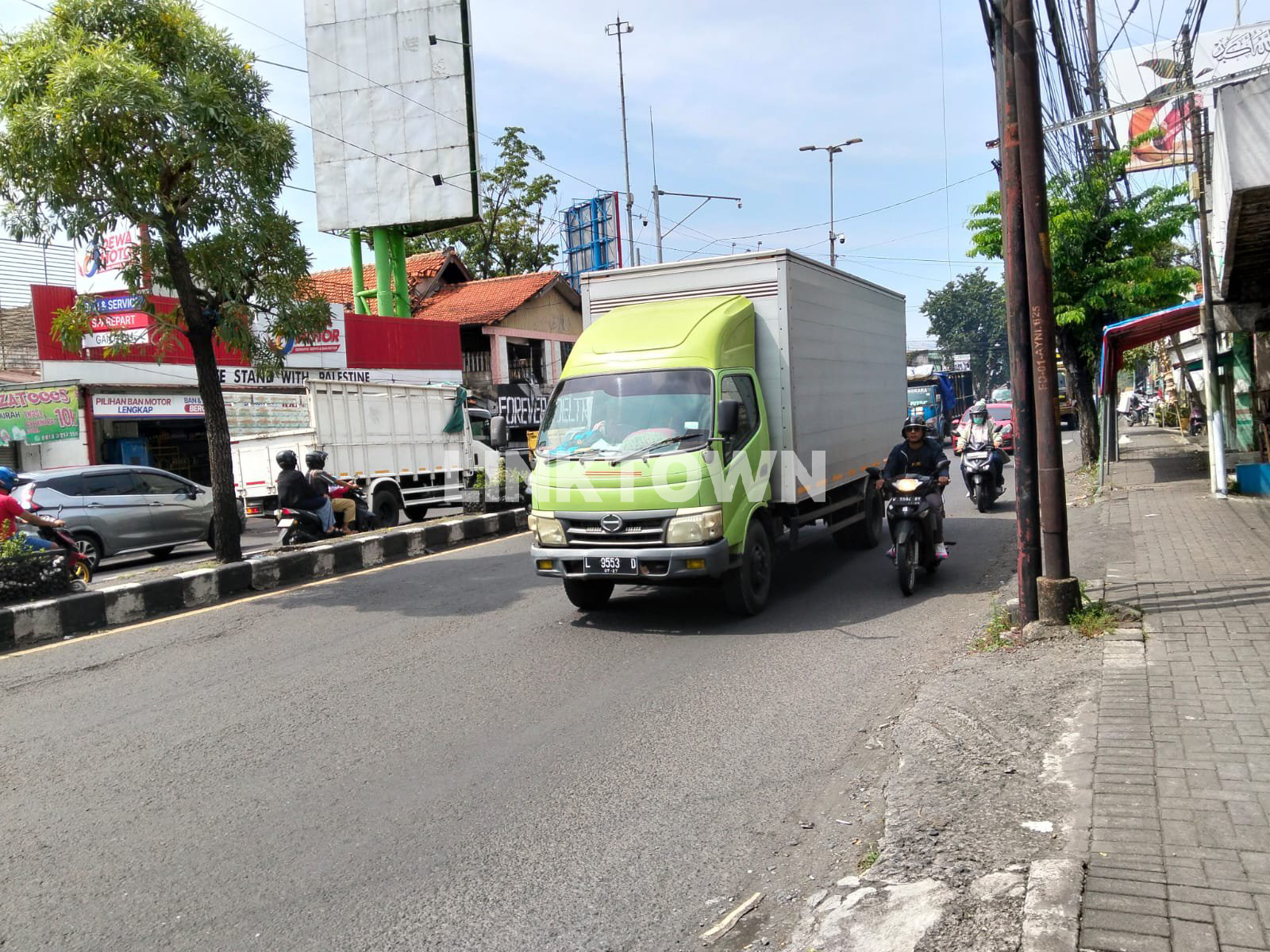 Disewakan Ruko 3 Lantai Siap Pakai di Gedangan Sidoarjo