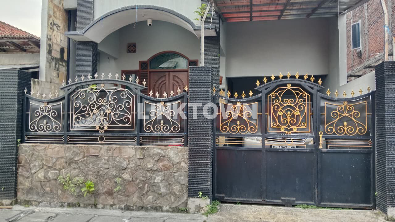 Sangat Murah Rumah dan Kos Aktif di Kawasan Lakarsantri Surabaya Barat Sangat Murah Rumah dan Kos Aktif di Kawasan Lakarsantri Surabaya Barat