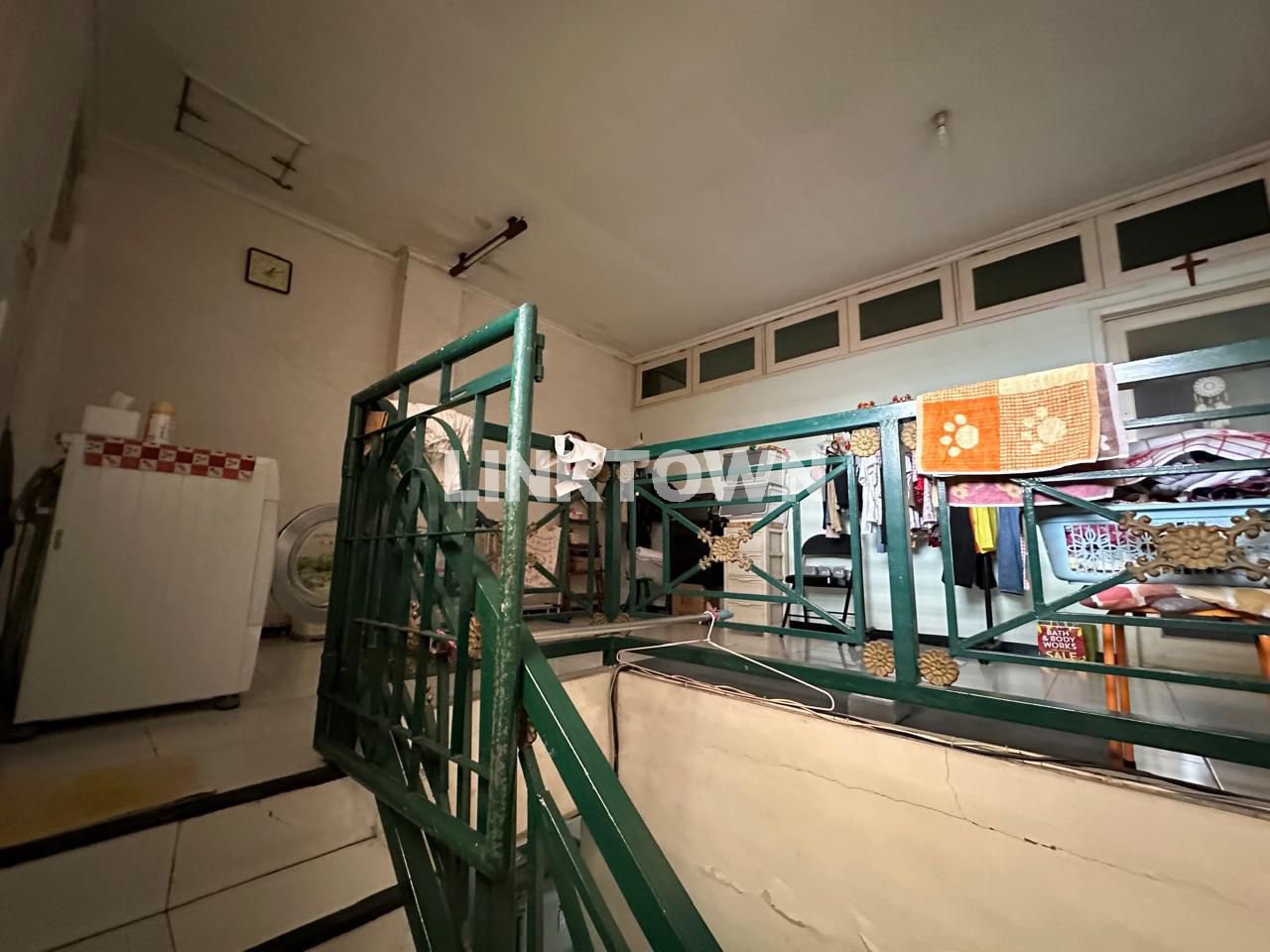 Nego Ruko Nirwana 3 Lantai Posisi Sangat Strategis di Surabaya Timur