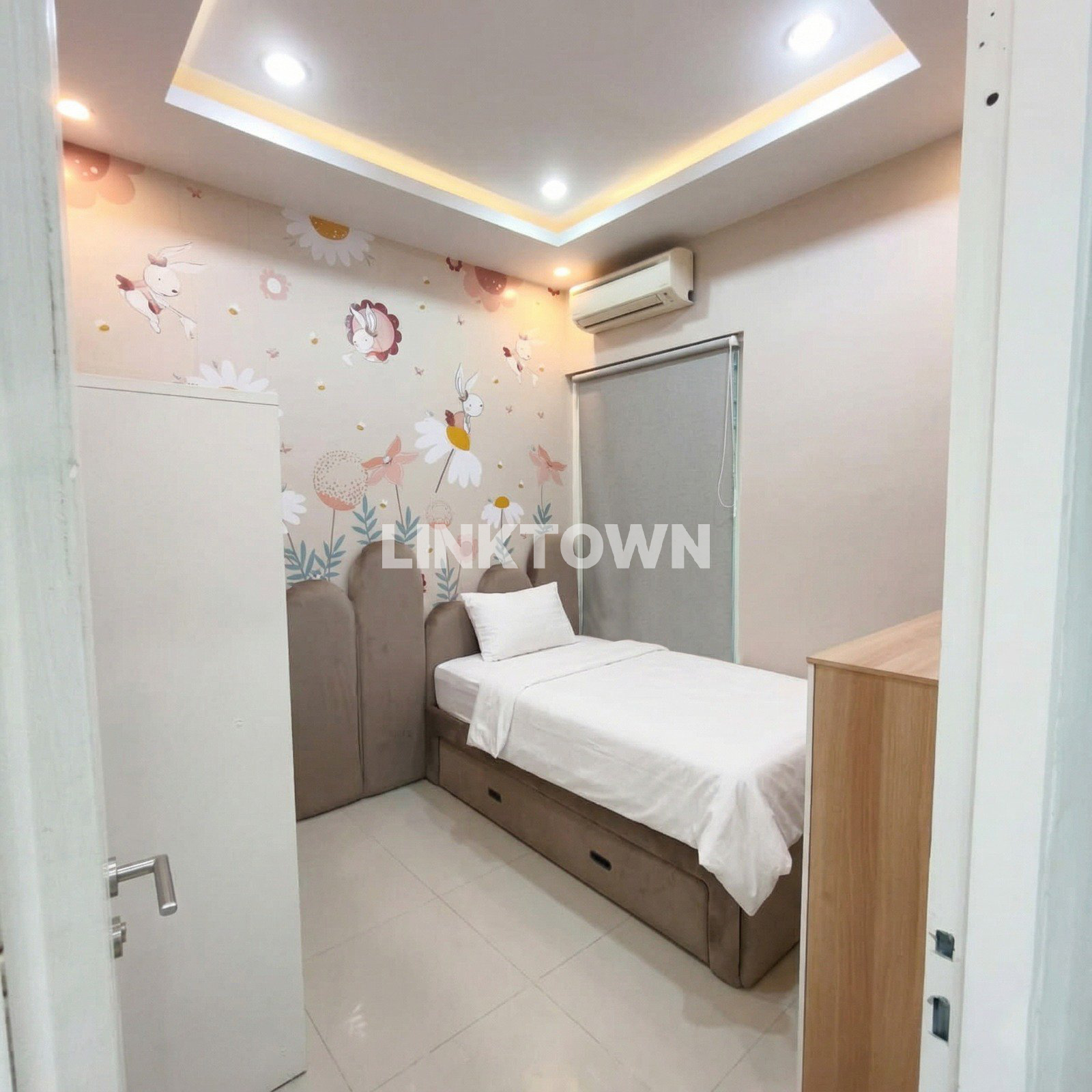 Dijual Rumah2,5 Lantai Full Furnish Siap Huni di Northwest Park Surabaya
