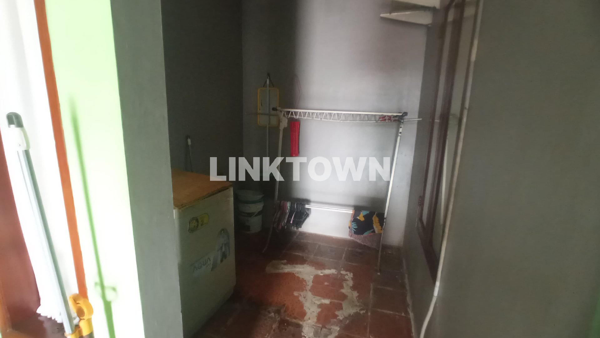 Rumah 2 Lantai Hook Siap Huni dekat dengan Summarecon Bekasi