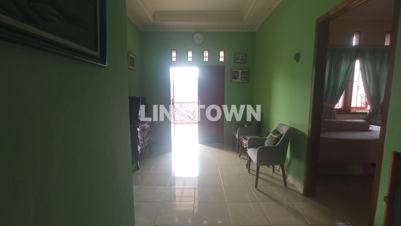 Rumah 2 Lantai Hook Siap Huni dekat dengan Summarecon Bekasi