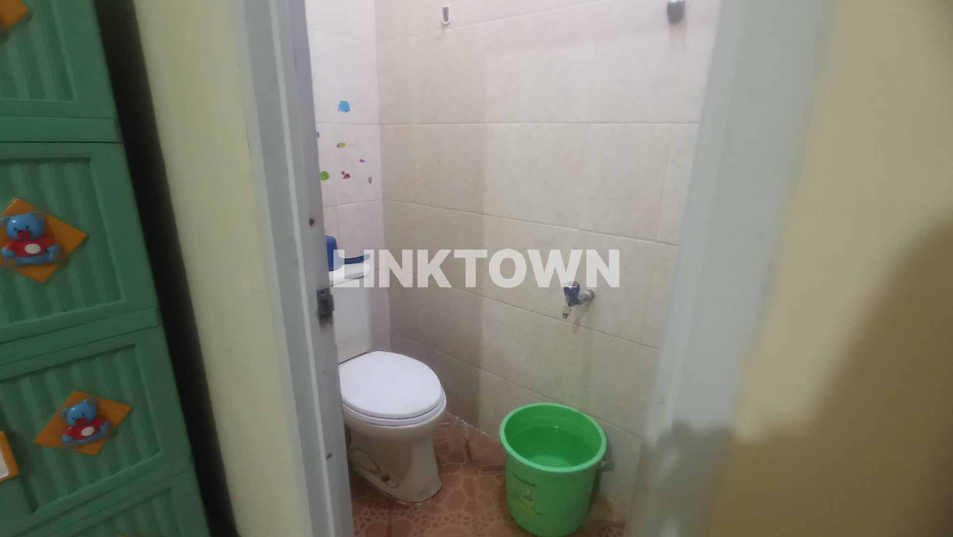 Rumah 2 Lantai Hook Siap Huni dekat dengan Summarecon Bekasi