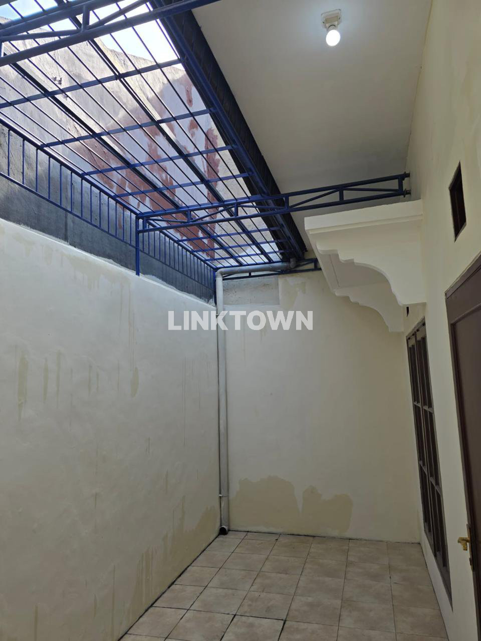 Disewakan Rumah Siap Huni Terawat Nego di Graha Sampurna Indah Surabaya
