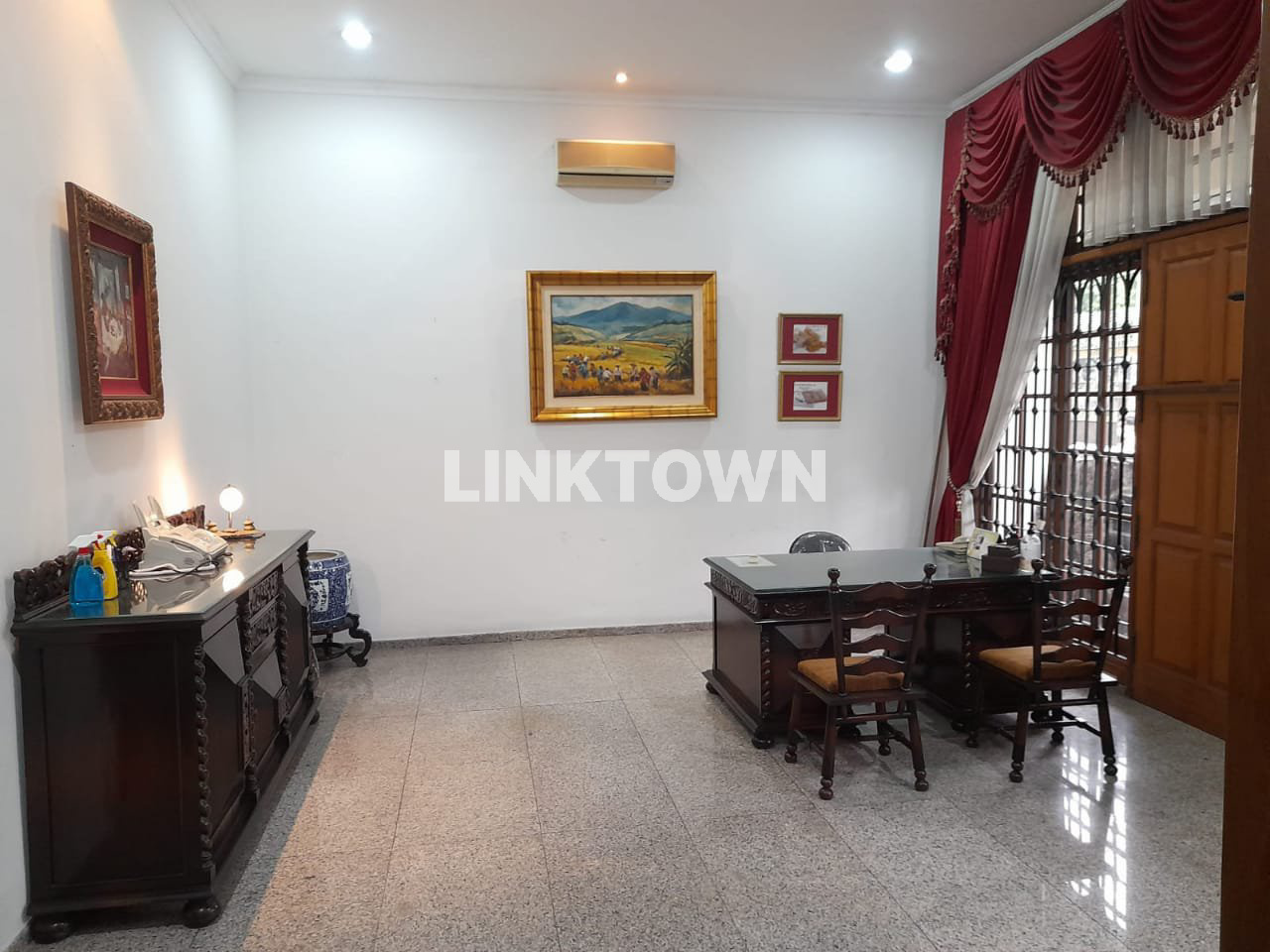 Dijual Nego Runah Mewah 2 Lantai di Nginden Surabaya Dekat Akses ke Merr