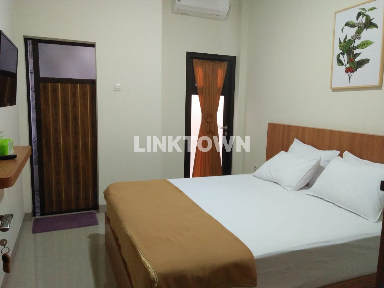 Hotel ini DIJUAL!!! dengan 27 Kamar Tidur SEMI FURNISH