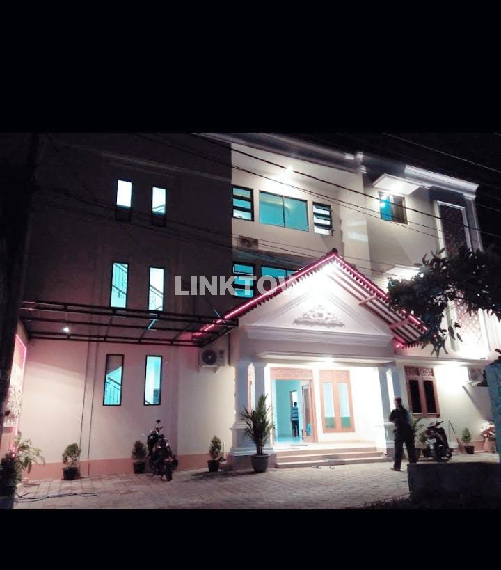 Hotel ini DIJUAL!!! dengan 27 Kamar Tidur SEMI FURNISH Hotel ini DIJUAL!!! dengan 27 Kamar Tidur SEMI FURNISH