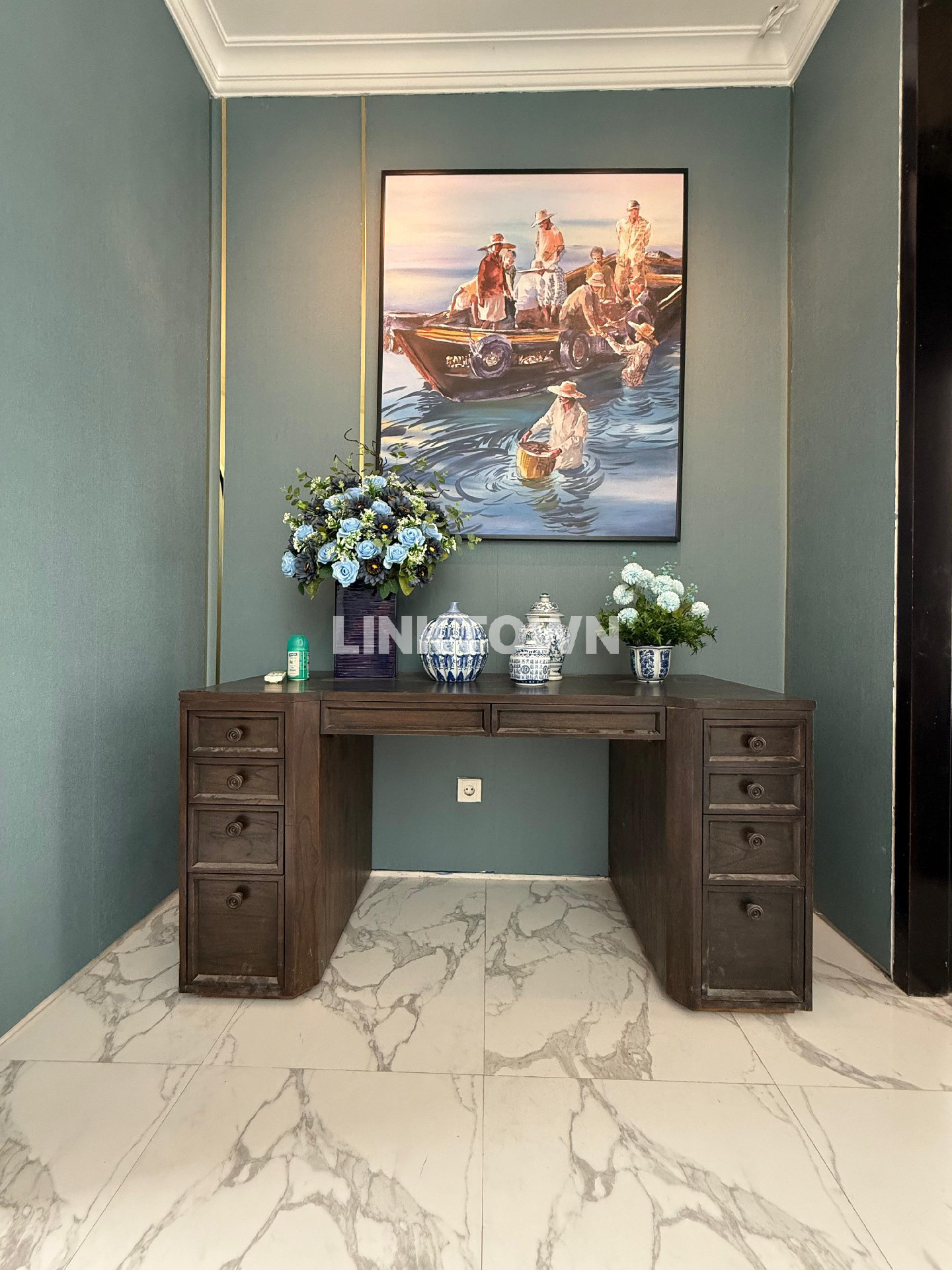 Full Furnish Siap Huni Rumah 3 Lantai di Pakuwon Indah