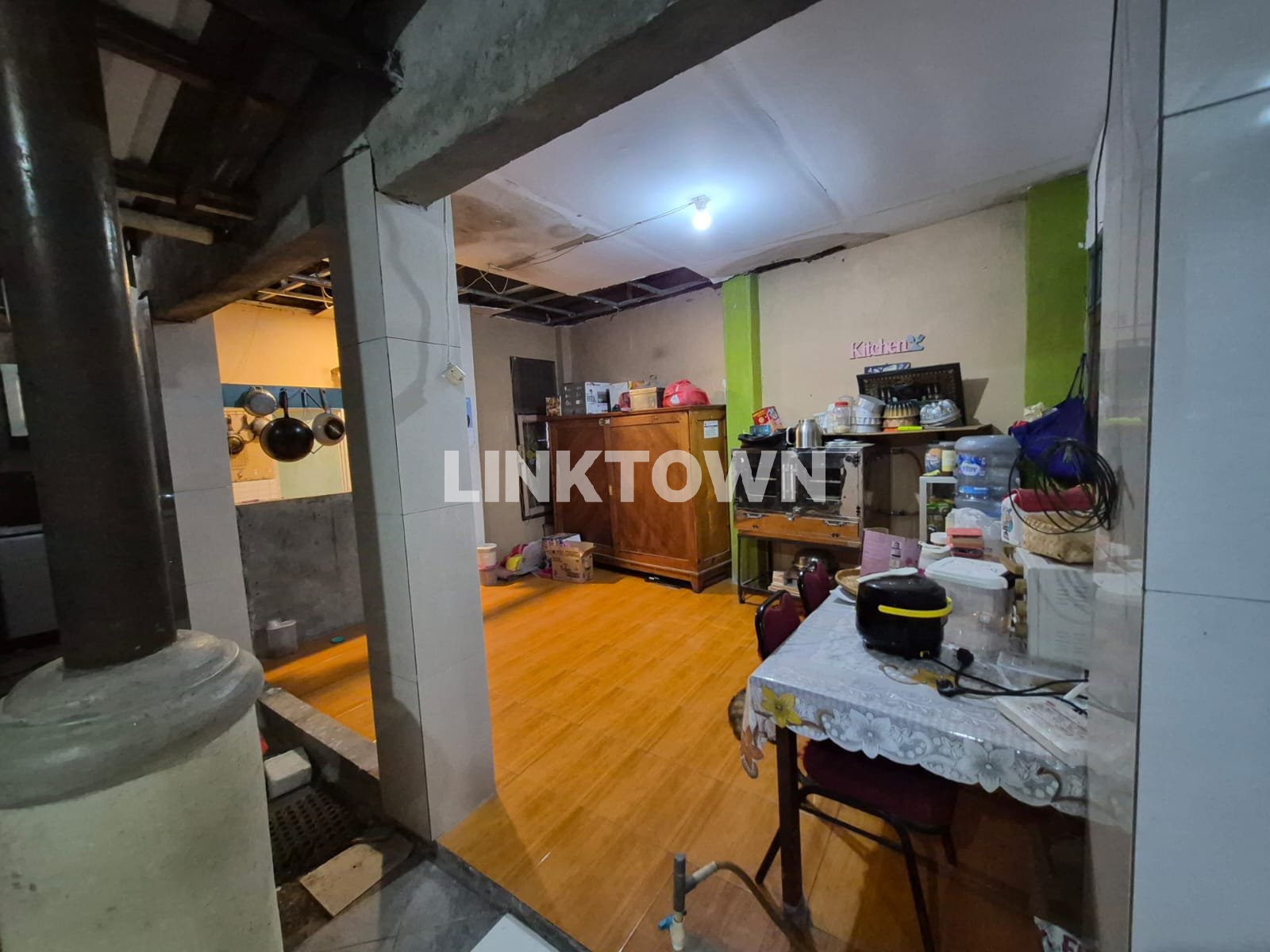 Dengan Luas Tanah 166m² Rumah ini Dijual Murah