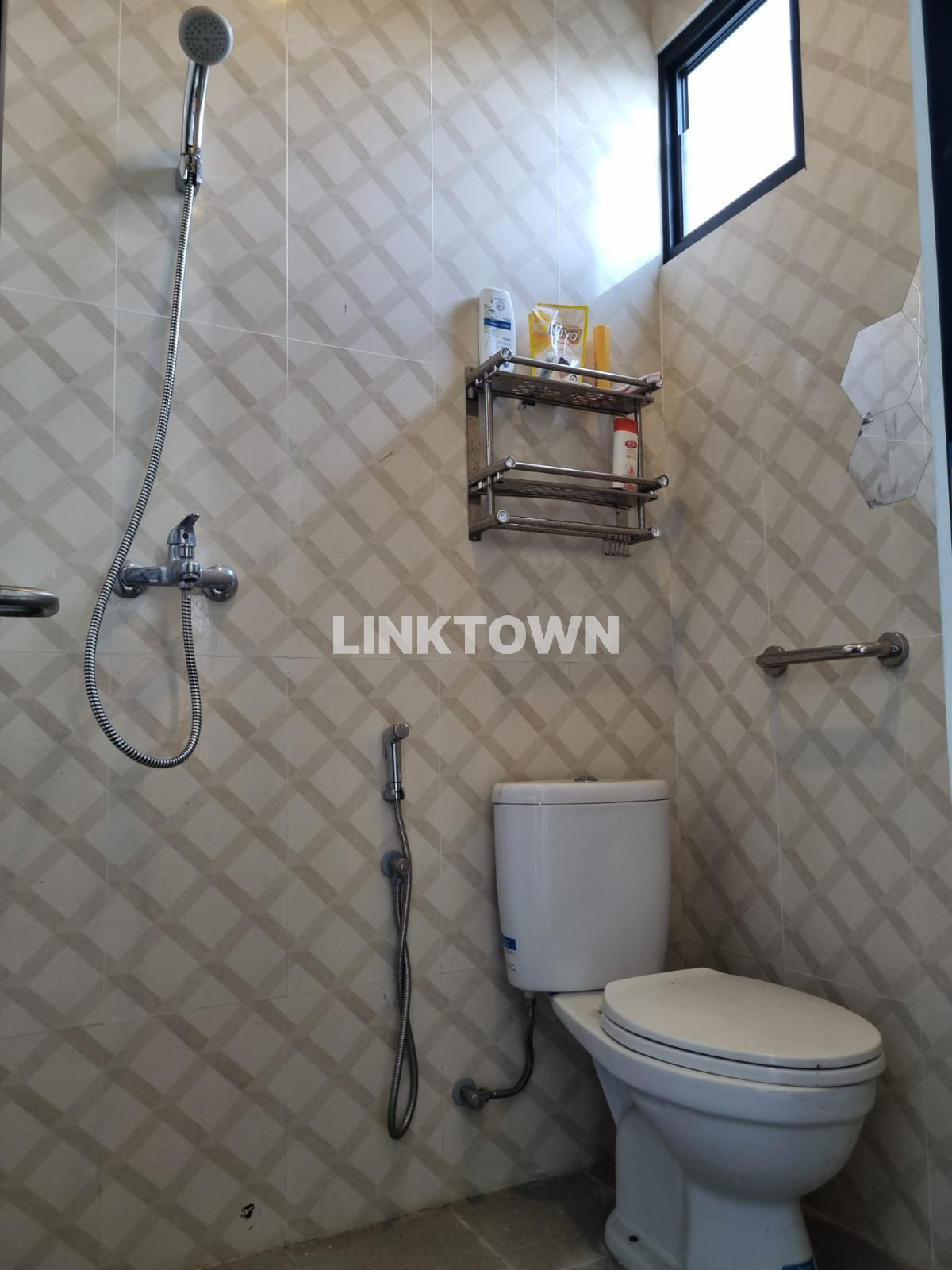 Nego Sampai Deal Rumah di Wellington Park Residence Dekat Akses Bandara Juanda dan Tol