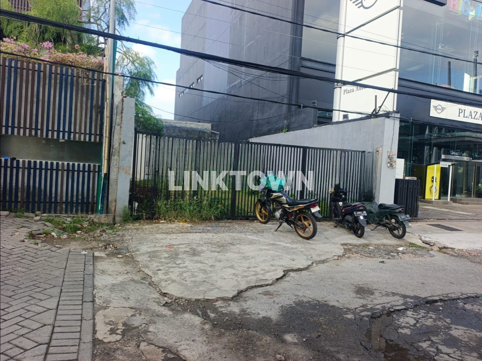 Disewakan Tanah Lokasi Srategis di Hr Muhammad Surabaya Barat
