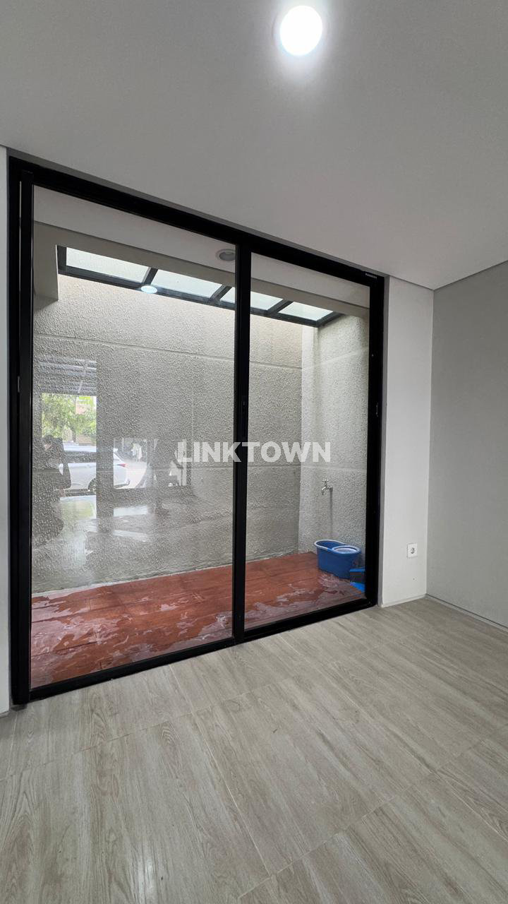 Disewakan Rumah 2 Lantai Siap Huni di Northwest Park Citraland