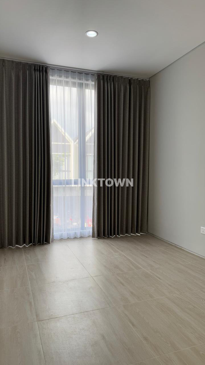 Disewakan Rumah 2 Lantai Siap Huni di Northwest Park Citraland