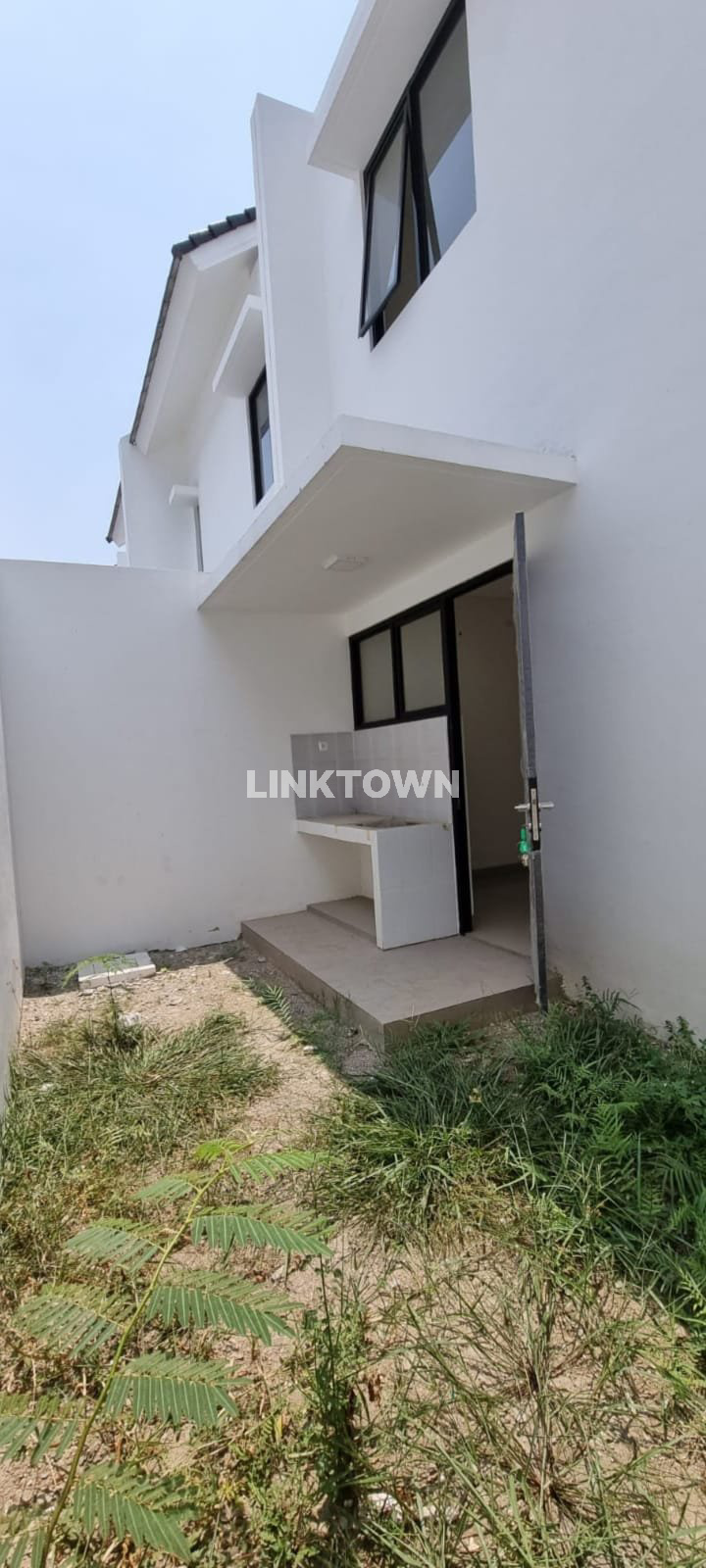 Best Price!!! Jual Cepat Rumah Eksklusif Siap Huni dekat Summarecon