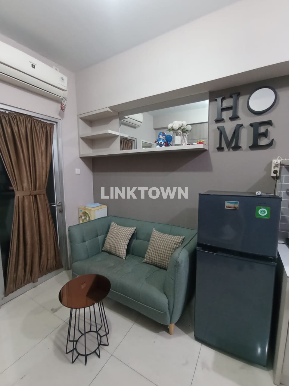 Apartemen dengan Furnish Mewah di Gunawangsa Tidar Pusat Kota Surabaya Apartemen dengan Furnish Mewah di Gunawangsa Tidar Pusat Kota Surabaya