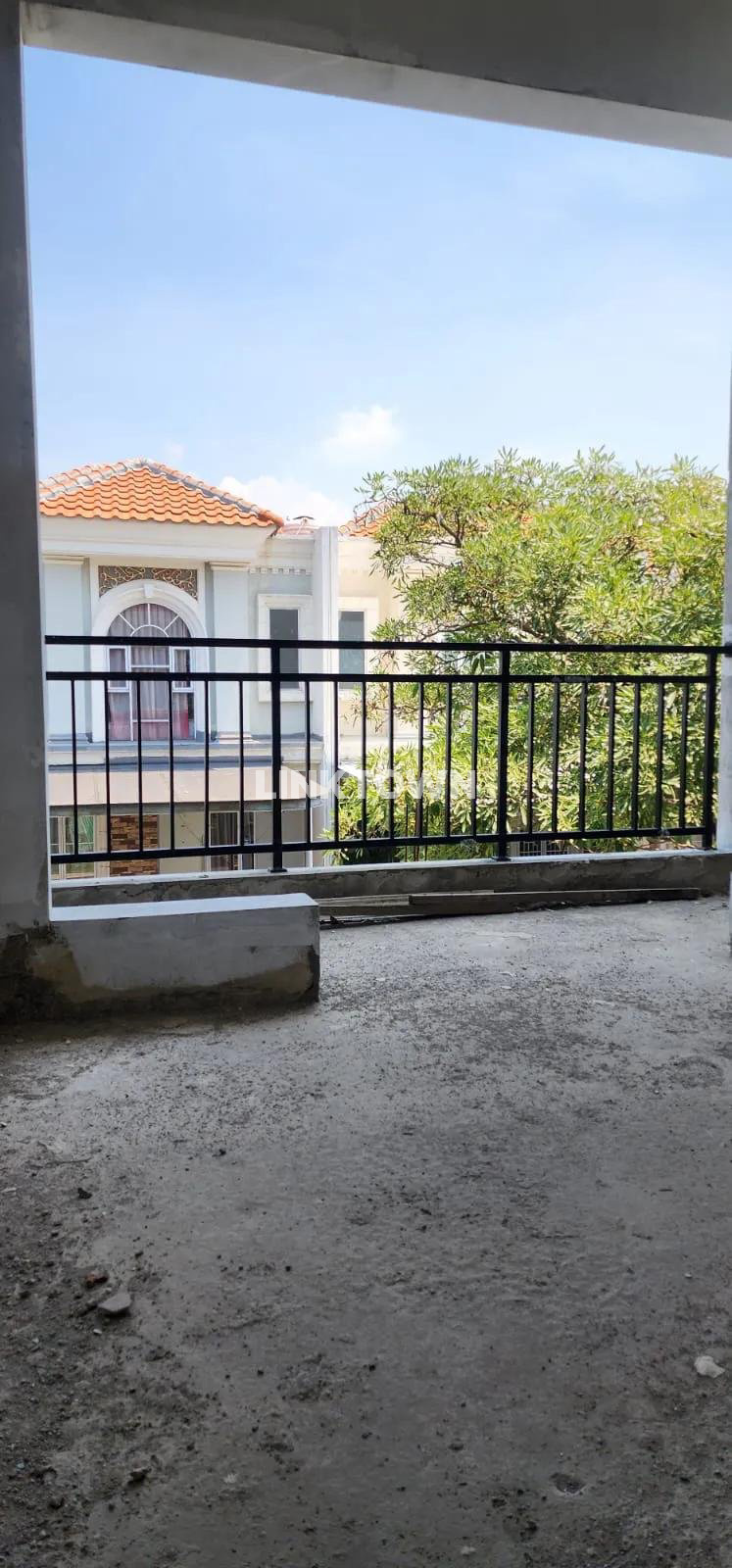 Rumah Jakarta Garden City Full Renovasi sudah SHM