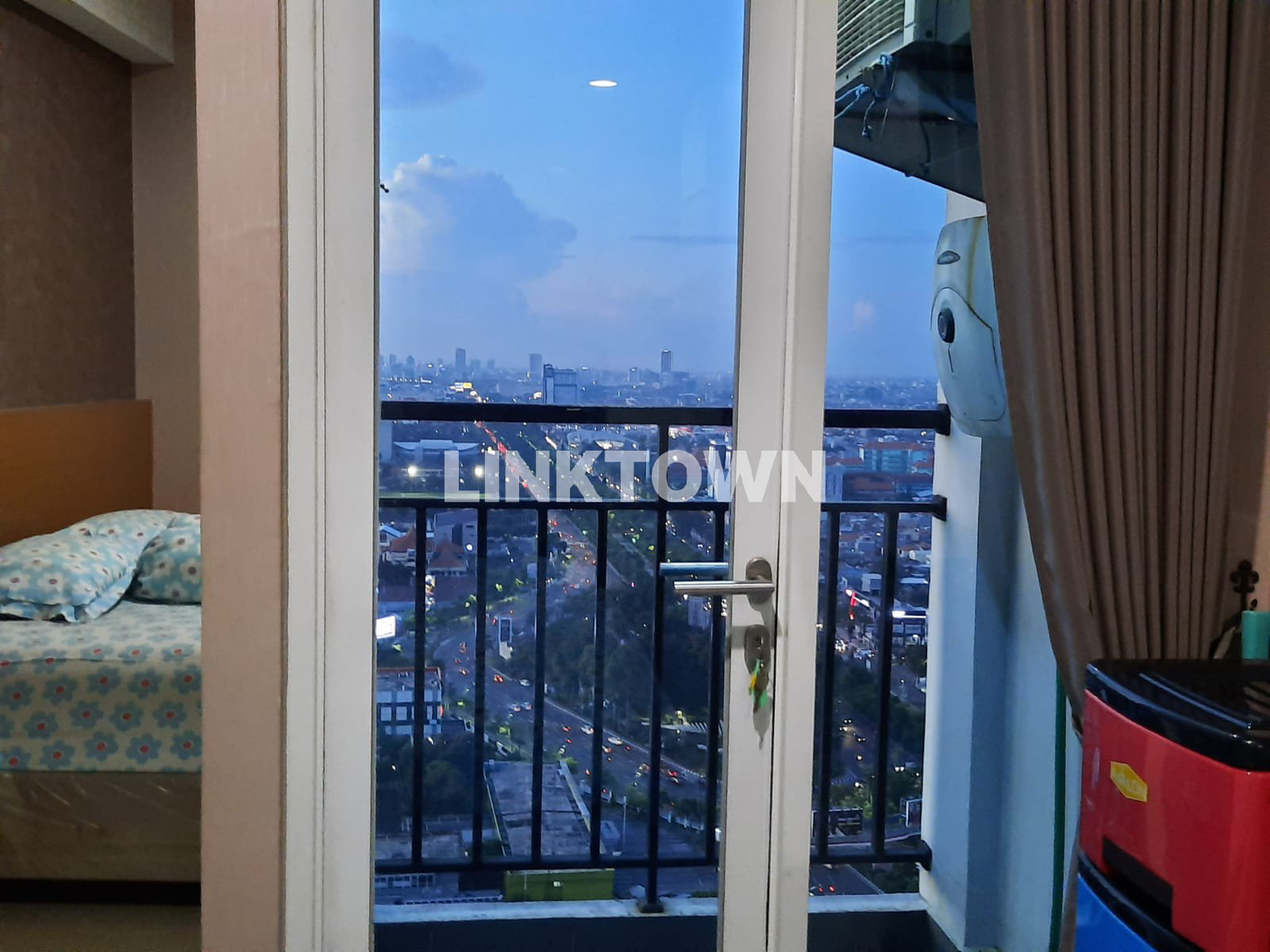 Harga Nego Apartemen View Kota Surabaya Type Studio di Tamansari Papilio